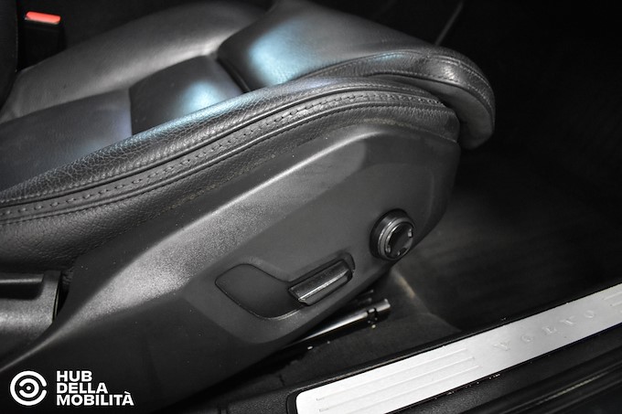 VOLVO V60 Cross Country D4 AWD Geartronic Pro